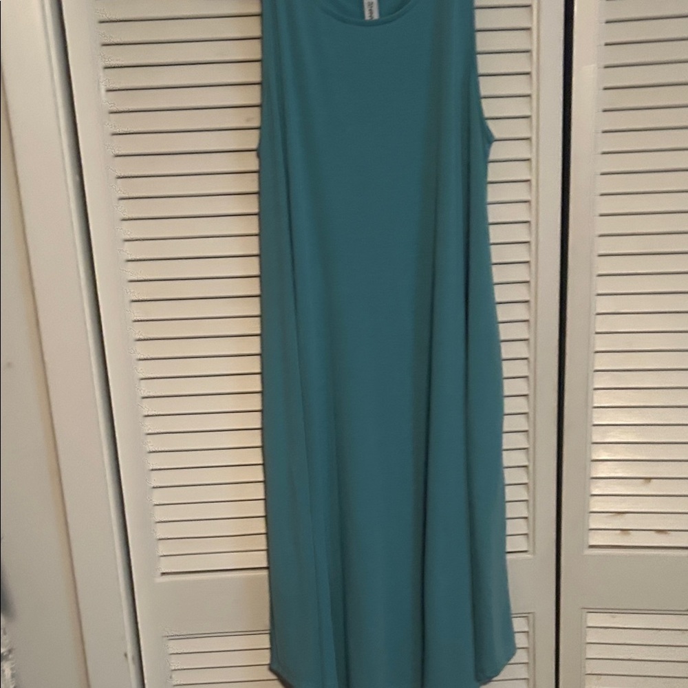 Zenana Outfitters Sleeveless Blue Midi Dress